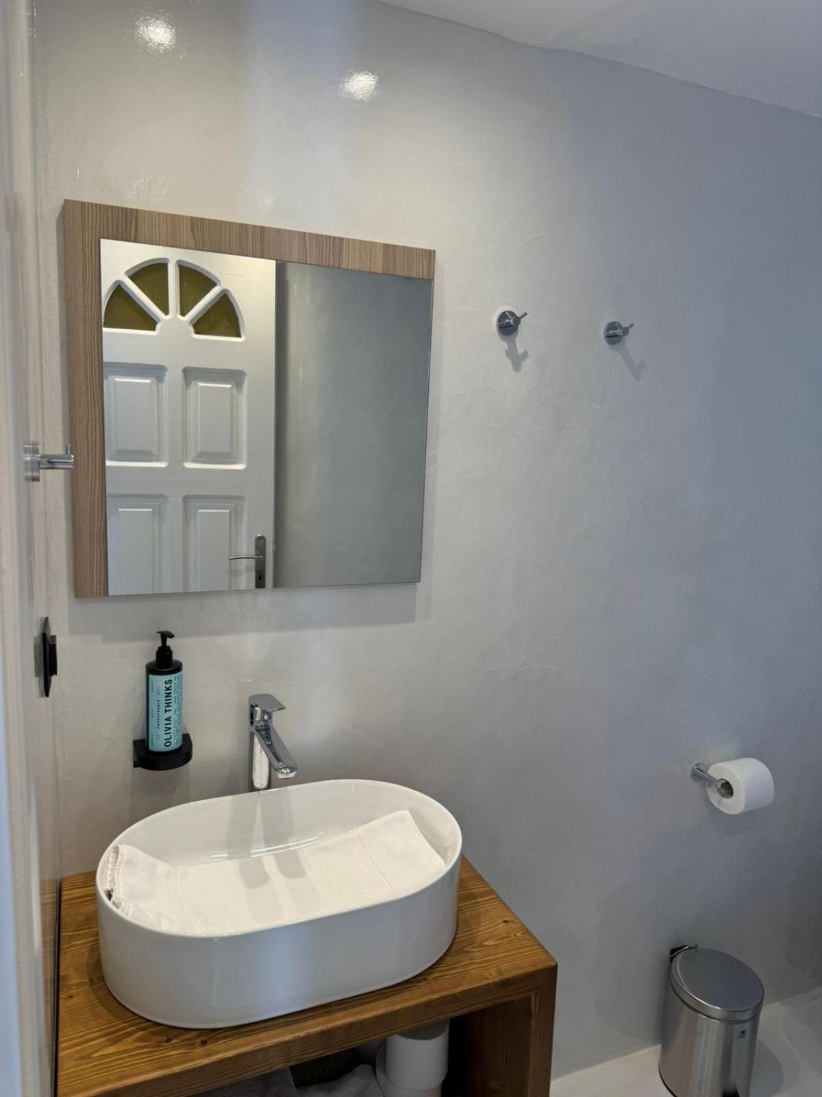 Gervi Suites ฟิรา ภายนอก รูปภาพ